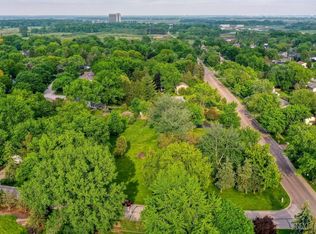 1159 Giese Rd, Batavia, IL 60510