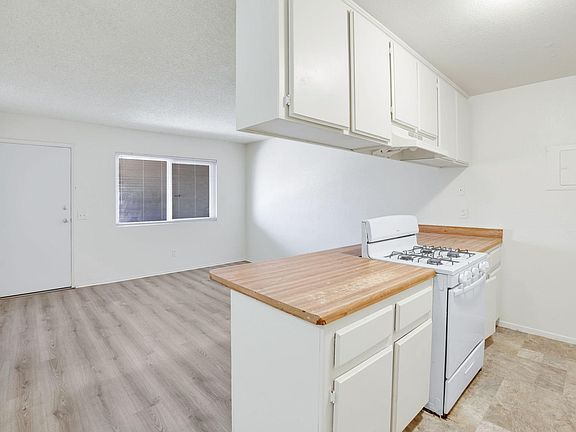 5th image of 11906 1st Ave APT 8