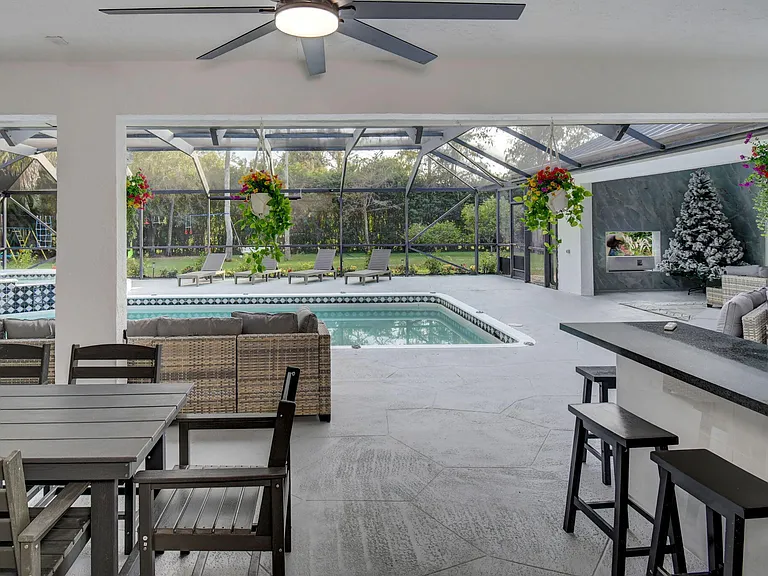 13302 Doubletree Cir — Photo 50