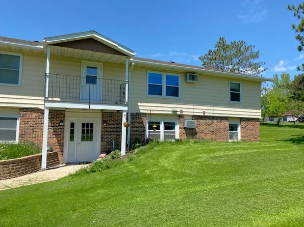 710 Hillcrest St #16, Baldwin, WI 54002