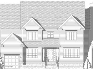 1 Dune Ct, Lakewood, NJ 08701