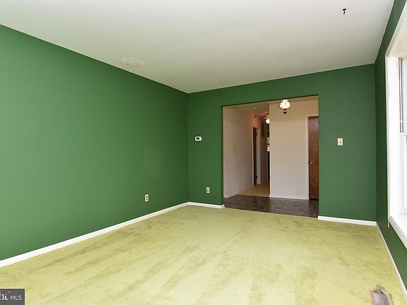 4th image of 25581 Chateau Pl
