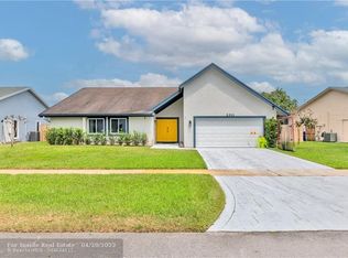 2311 NW 103rd Ave, Pembroke Pines, FL 33026