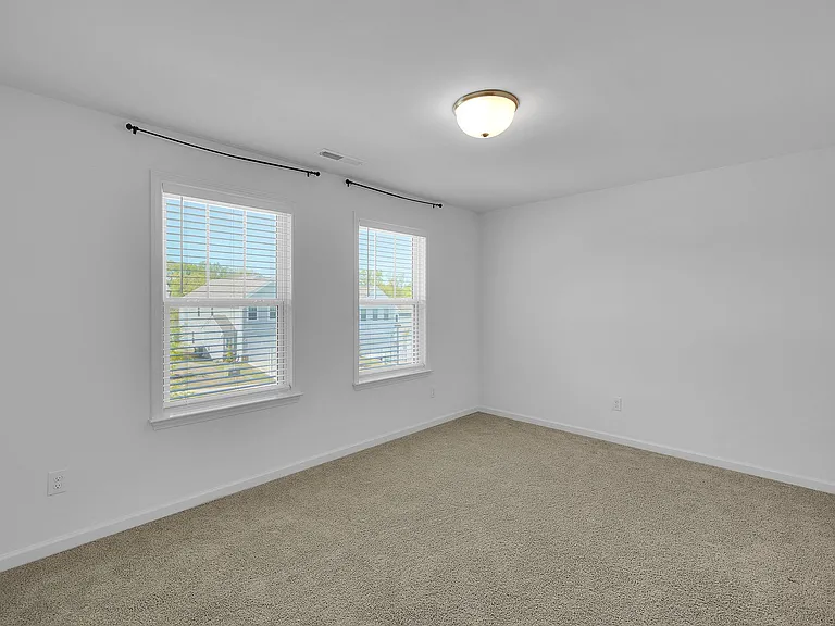 1224 Maxwell Ct — Photo 18