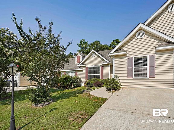 3rd image of 754 Willow Springs Dr