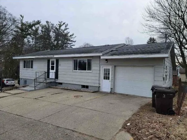 317 N Warren Ave, Big Rapids, MI 49307