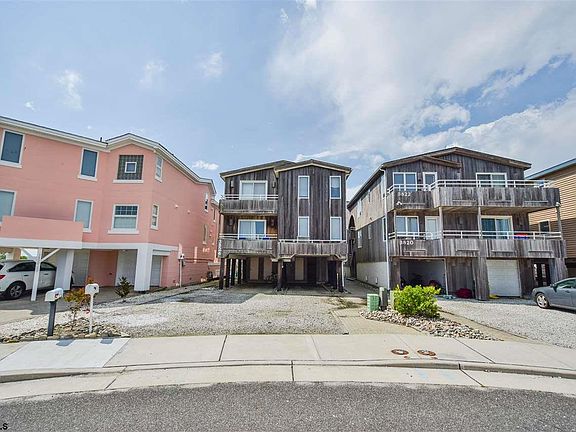 2nd image of 3826 Waterview Blvd Floor 2