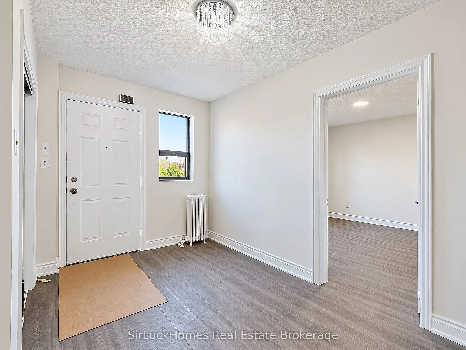 1241 Main St E — Photo 4