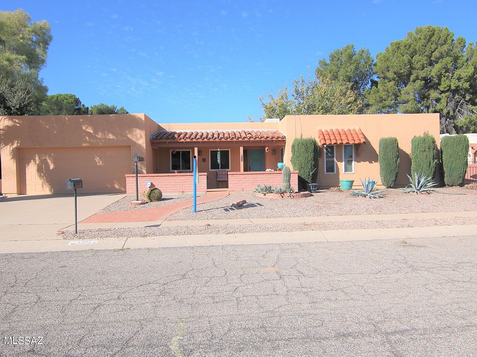 1st image of 1221 N Paseo Del Cervato