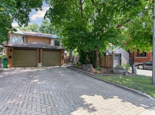 51 John St #6, Brampton, ON L6W 1Z2