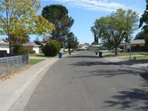 3rd image of 7549 Ashwood Way