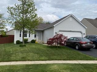 1002 Crossbrook Blvd, Galloway, OH