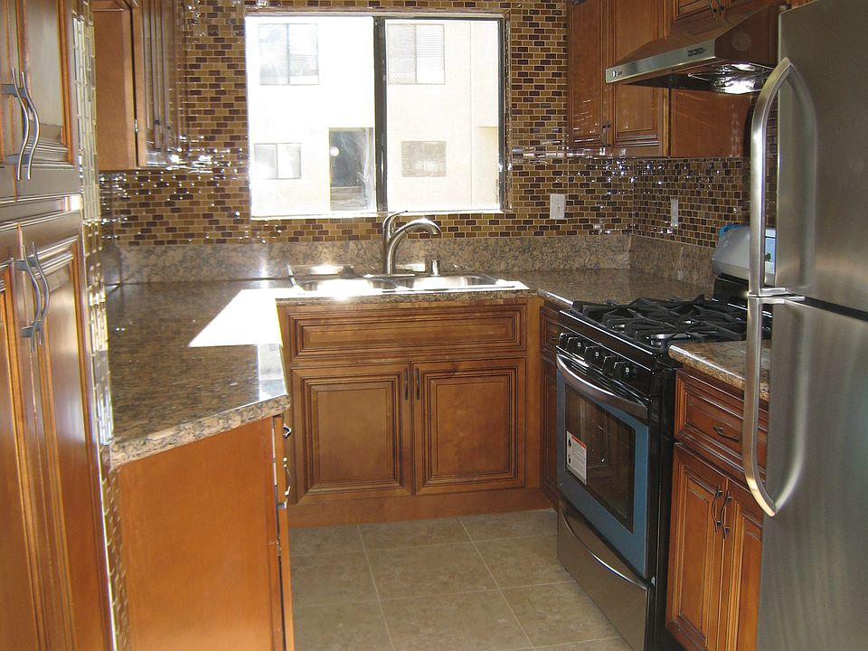 1st image of 1022 S Marengo Ave Unit 9