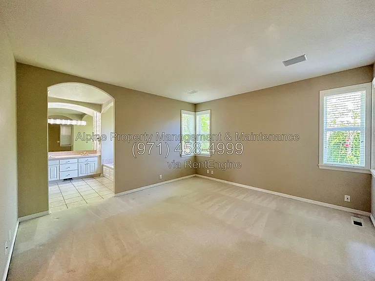 820 NW Pebble Beach Way — Photo 22