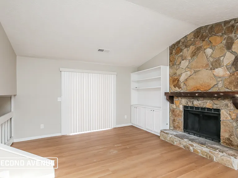 643 Inland Way NW — Photo 4