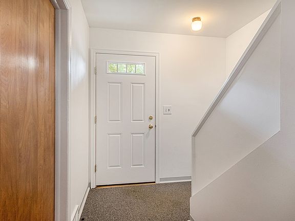 2nd image of 516 Berkley Ave #2