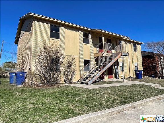 2nd image of 207 North Dr