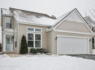 7 Wildflower Way, Streamwood, IL 60107