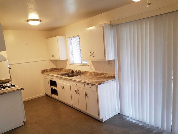 5th image of 2586 Meadow Wood Cir