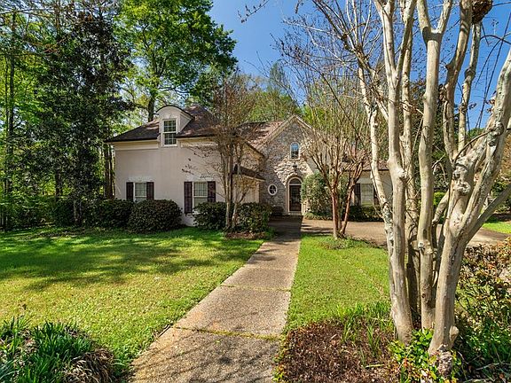 4th image of 10 Fairington Ct