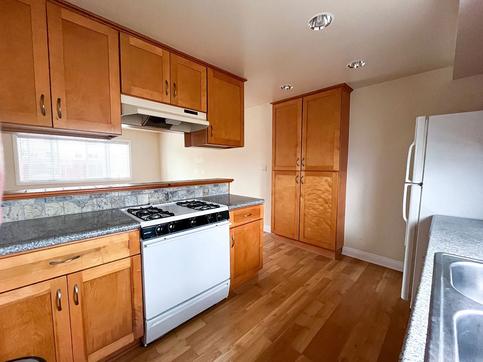 311 W Palm Ave — Photo 3
