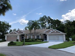 703 Staffordshire Ln, Sun City Center, FL 33573