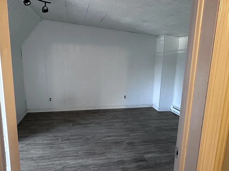 116 S 2nd St #3 — Photo 5