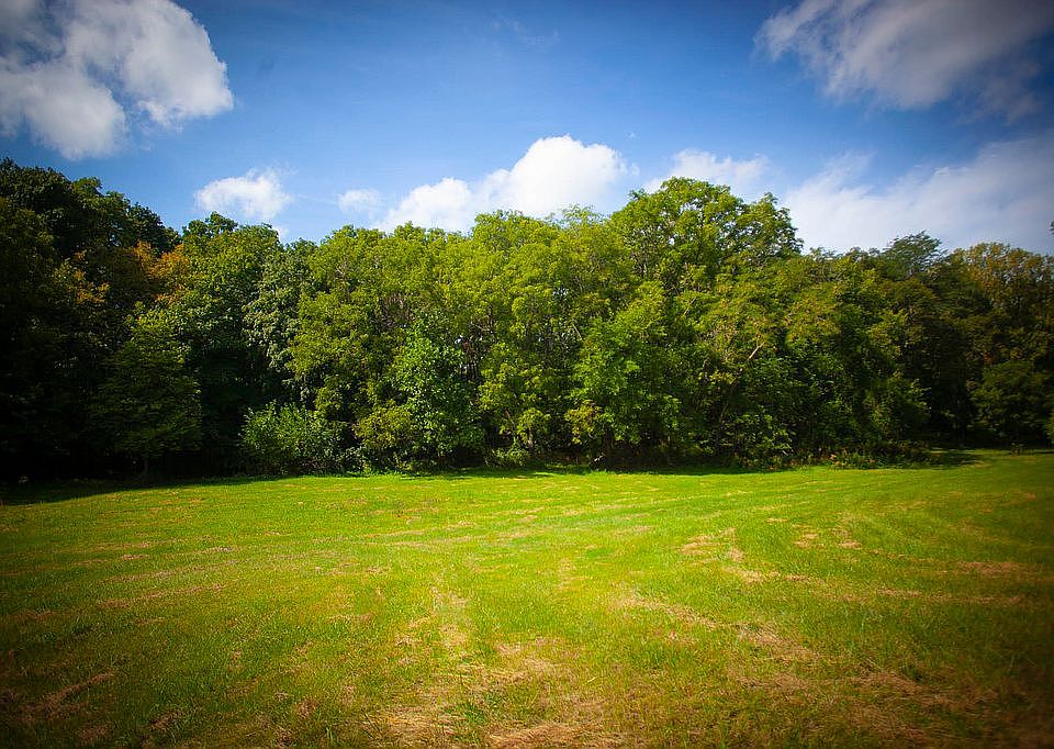 2nd image of Pin Oaks Ln #6