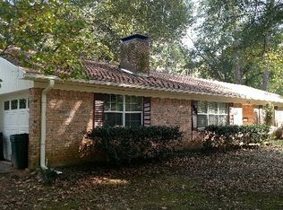 704 Glenwood Dr, Palestine, TX 75801