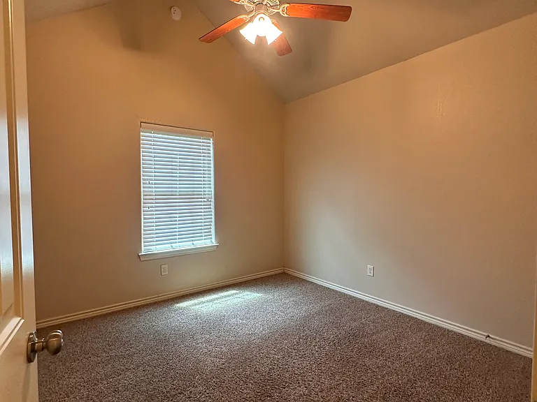 3823 Harvey Rd — Photo 8