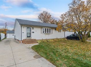 30321 Gebhart Pl, Willowick, OH 44095