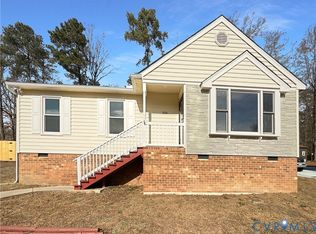 2924 Sand Hills Dr, Chester, VA 23831