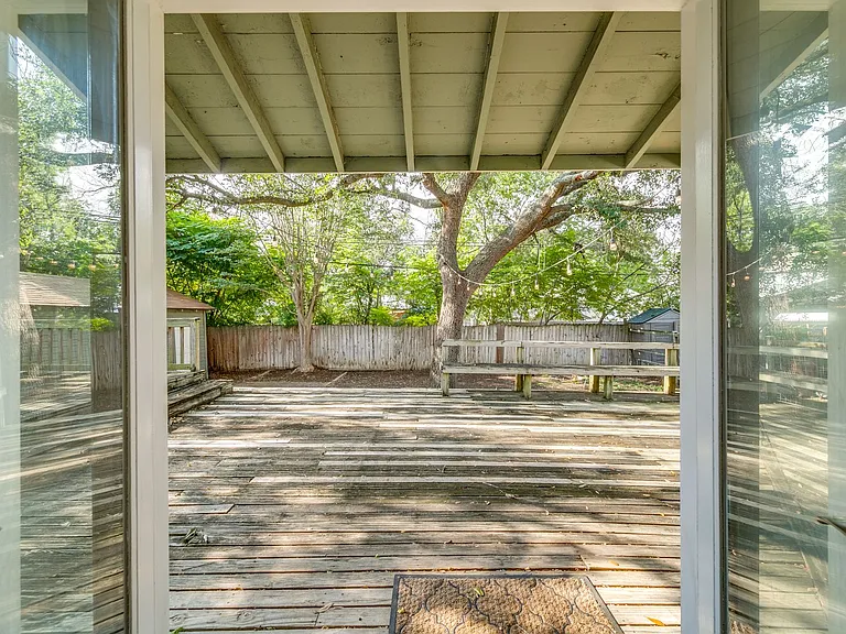 136 Harmon Dr — Photo 22