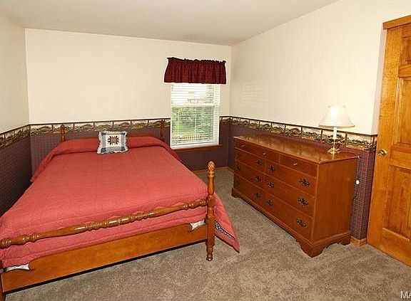 5th image of 2736 Towne Oaks Dr