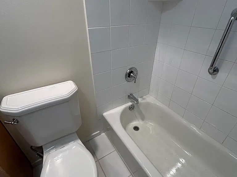 419 Heritage Vlg #B — Photo 19