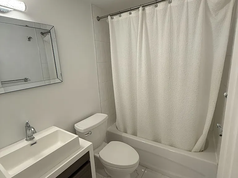 68 Knighton Dr #BASEMENT — Photo 11