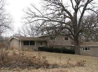 1006 Lomond Dr, Mundelein, IL