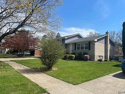 2nd image of 3162 Patterson Dr