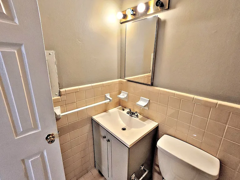 3900 Rucker Cir SW — Photo 7