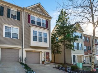 8207 Lyndhurst St, Laurel, MD 20724