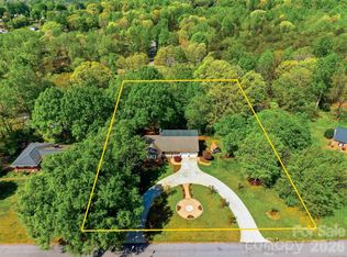 1512 Little Hill Rd, Newton, NC 28658