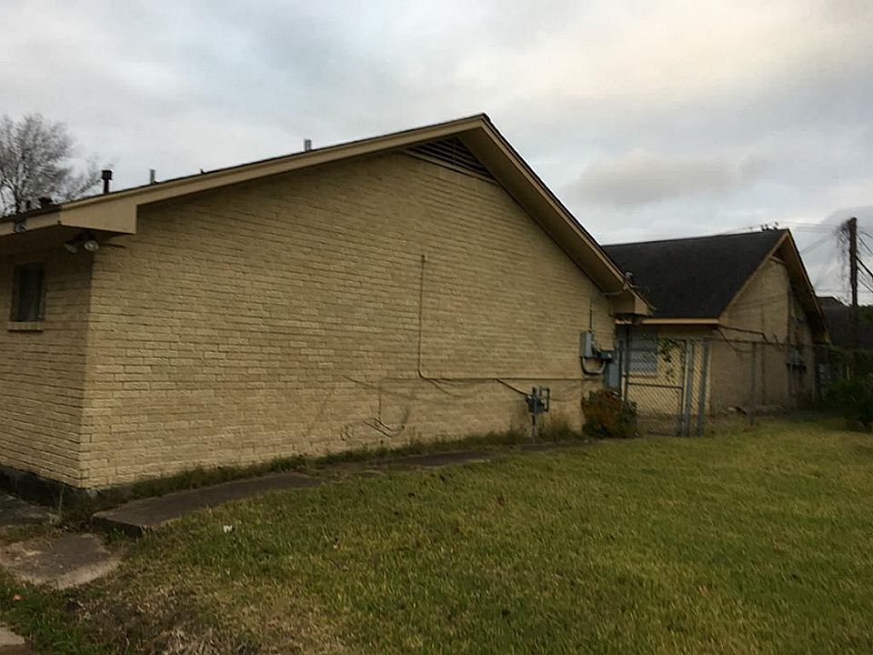 1st image of 2415 Southmore Blvd #5