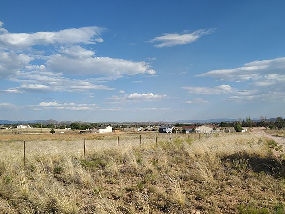 4th image of 25775 N Lily Dr