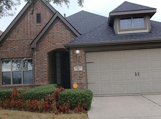 1417 Mockingbird Dr, Aubrey, TX 76227