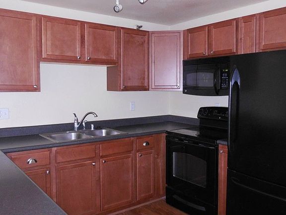 4th image of 700 Front St S Unit A106