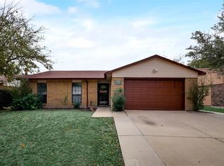 1125 Llano Trl, Grand Prairie, TX 75052