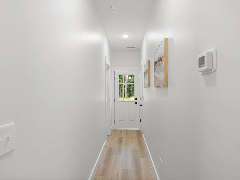 689 Neighborhood Rd — Photo 10