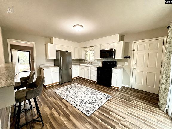 4th image of 2341 Rolling Hills Rd