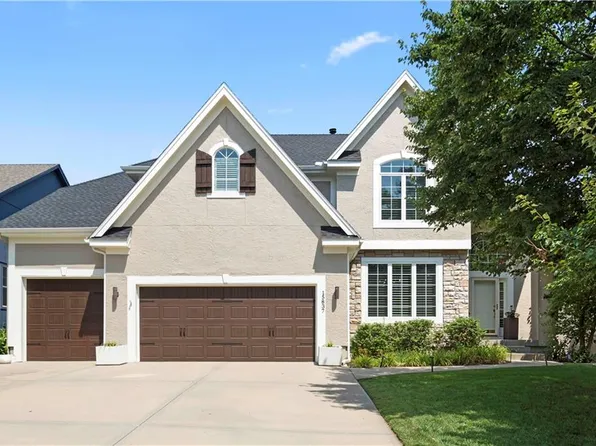 15837 Linden St, Overland Park, KS 66224