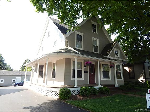 2nd image of 92 E Franklin St